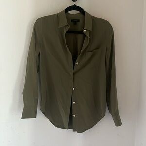 Gently worn silk shirt in excellent shape!